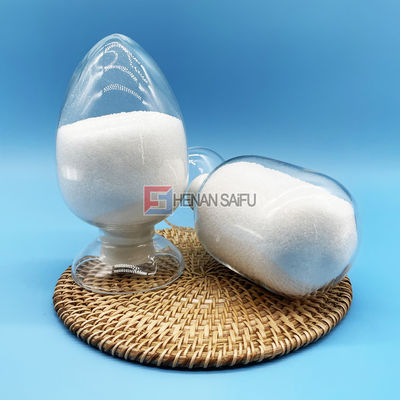90% เนื้อหาที่เป็นของแข็ง Polyacrylamide Powder Flocculant Chemical Auxiliary Agent