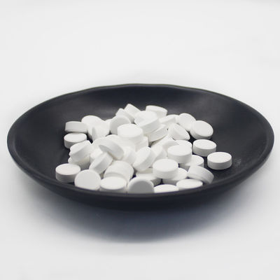 90% TCCA Trichloroisocyanuric Acid C3N3o3cL3 เม็ดคลอรีนสำหรับน้ำบาดาล