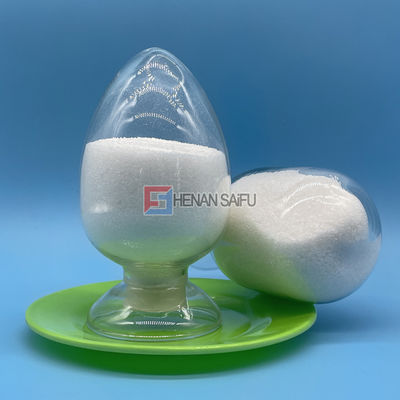 CPAM Polyacrylamide Powder Flocculant Linear Polymer Compound พร้อมความสามารถในการละลายน้ำ